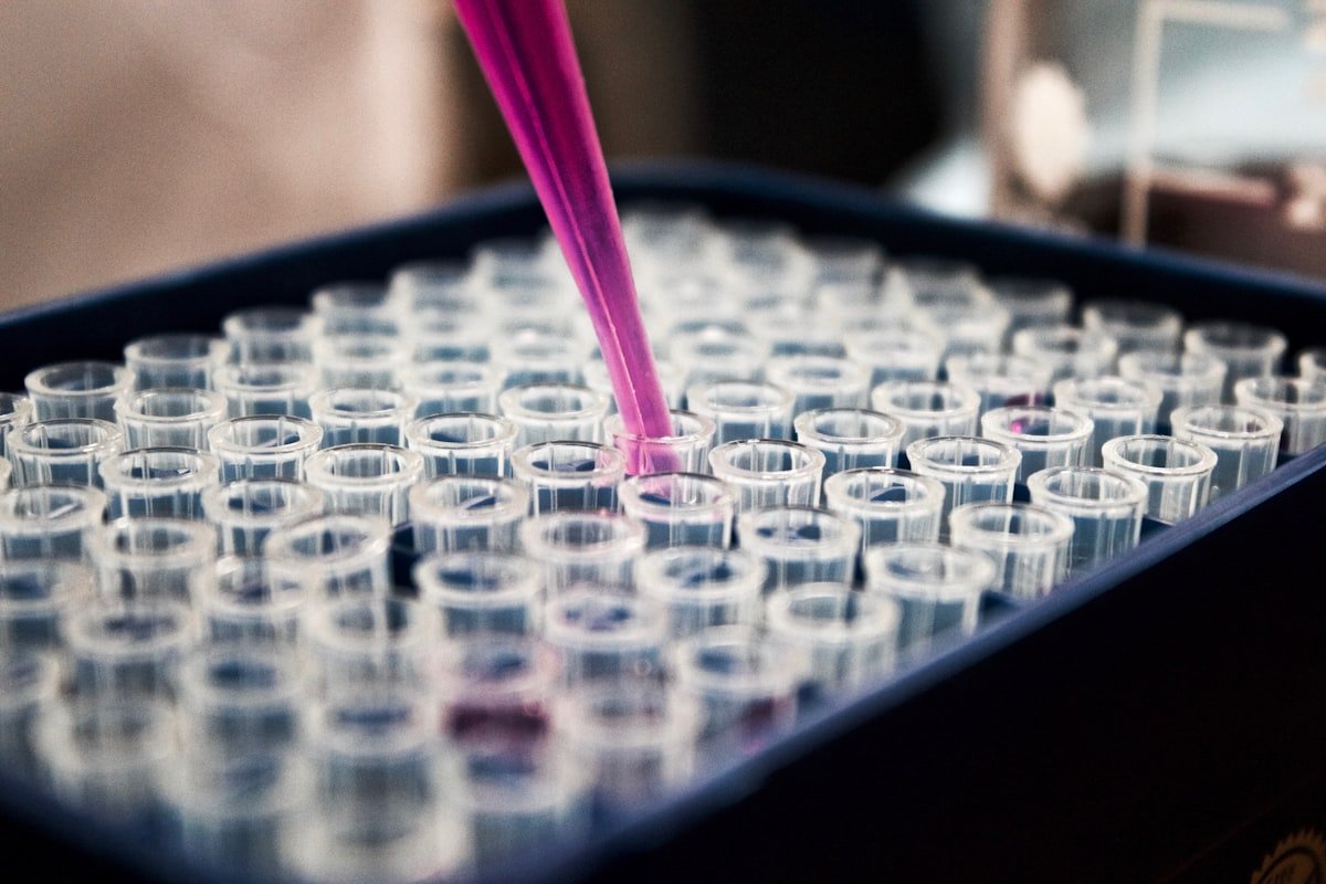 Laboratory pipette work with chemical samples